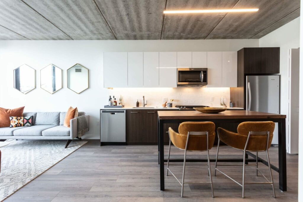 A contemporary Wicker Park apartment kitchen at Wicker Park Connection. 