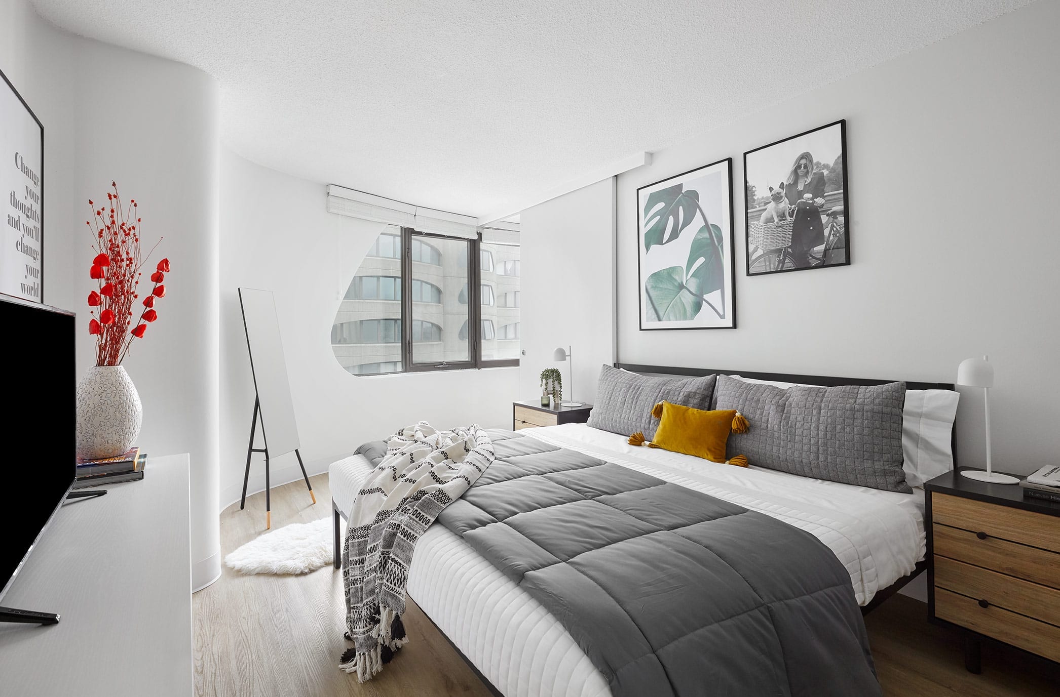 View of Here’s What $2,500 Rent Will Get You in Downtown Chicago - Luxury ...
