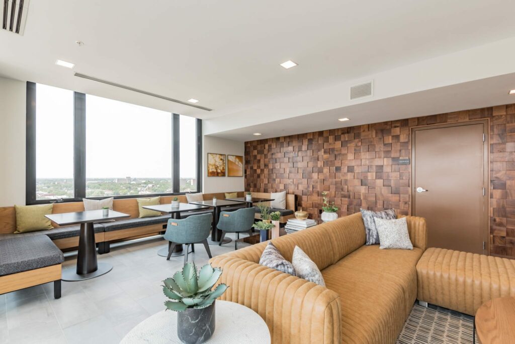 The Best Coworking Spaces in Chicago Apartment Buildings - Luxury ...