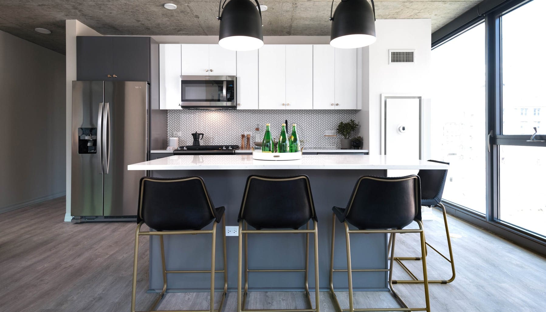 Broker Round Table: Marlowe River North Apartments - Luxury Apartments ...
