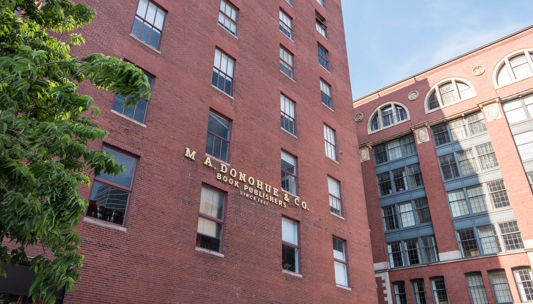 What It’s Like Living in Printer’s Row, Chicago Luxury Apartments