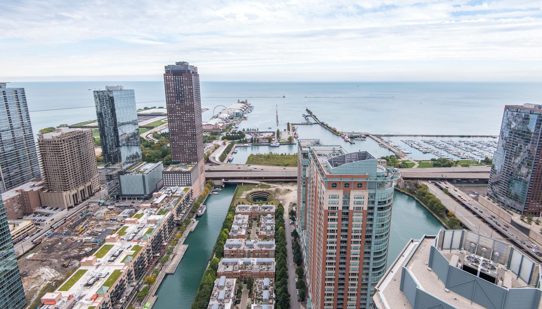 What New Residents Need to Know About Streeterville, Chicago Luxury