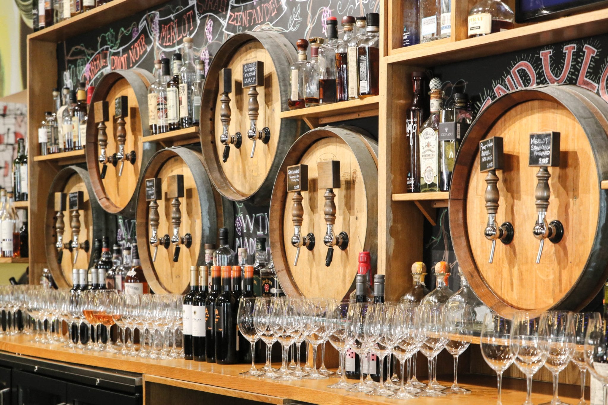 These West Loop Bars are Perfect for a Night on the Town Luxury Apartments Chicago Luxury Living