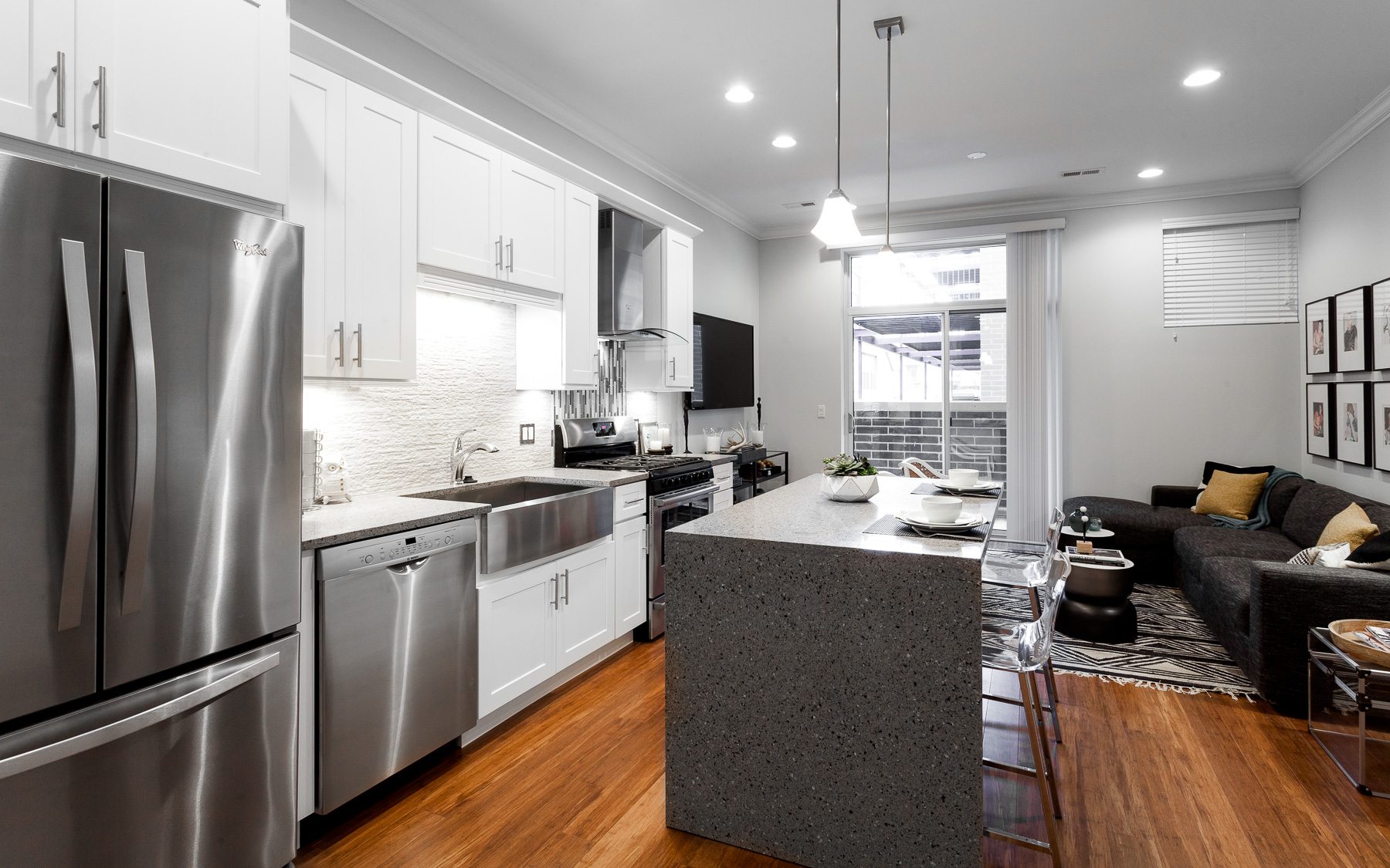 Zillow: Real Estate, Apartments, Mortgages & Home Values - Luxury Apartment Rentals In Chicago River