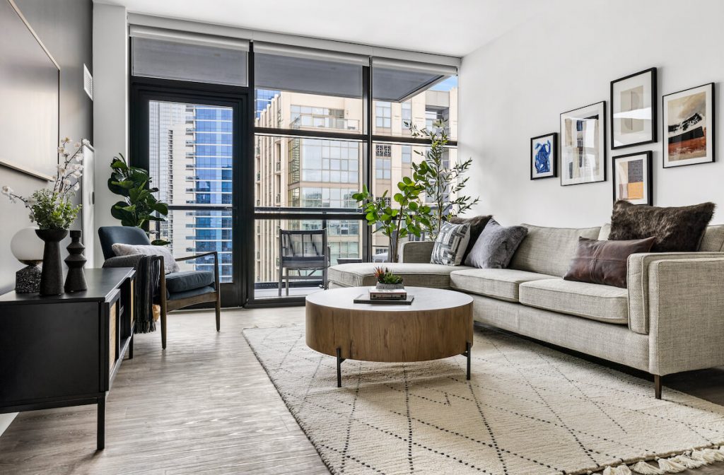 moving from los angeles to chicago